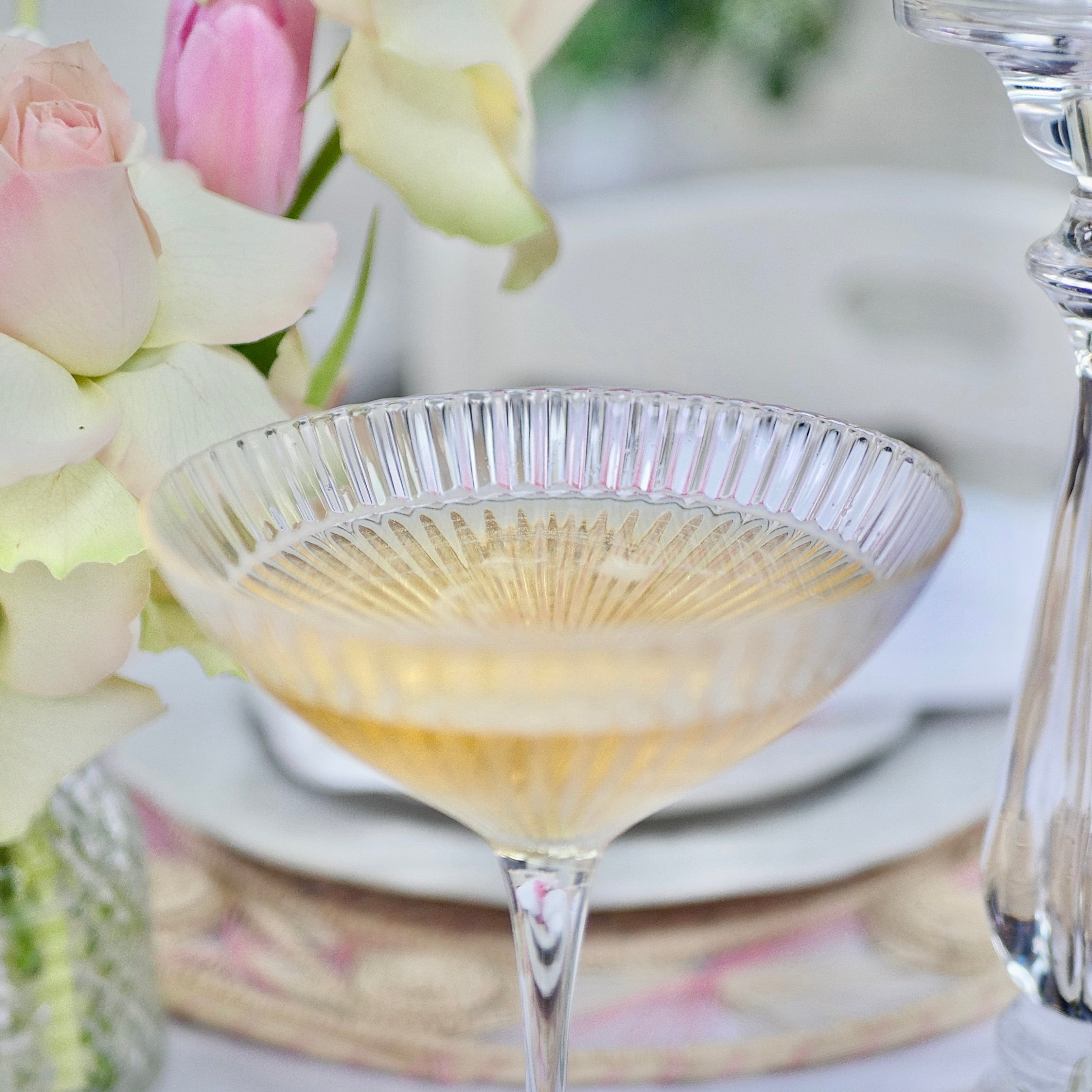 ribbed, elegant Champagne Coupe