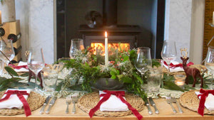 Green and red tablescape 