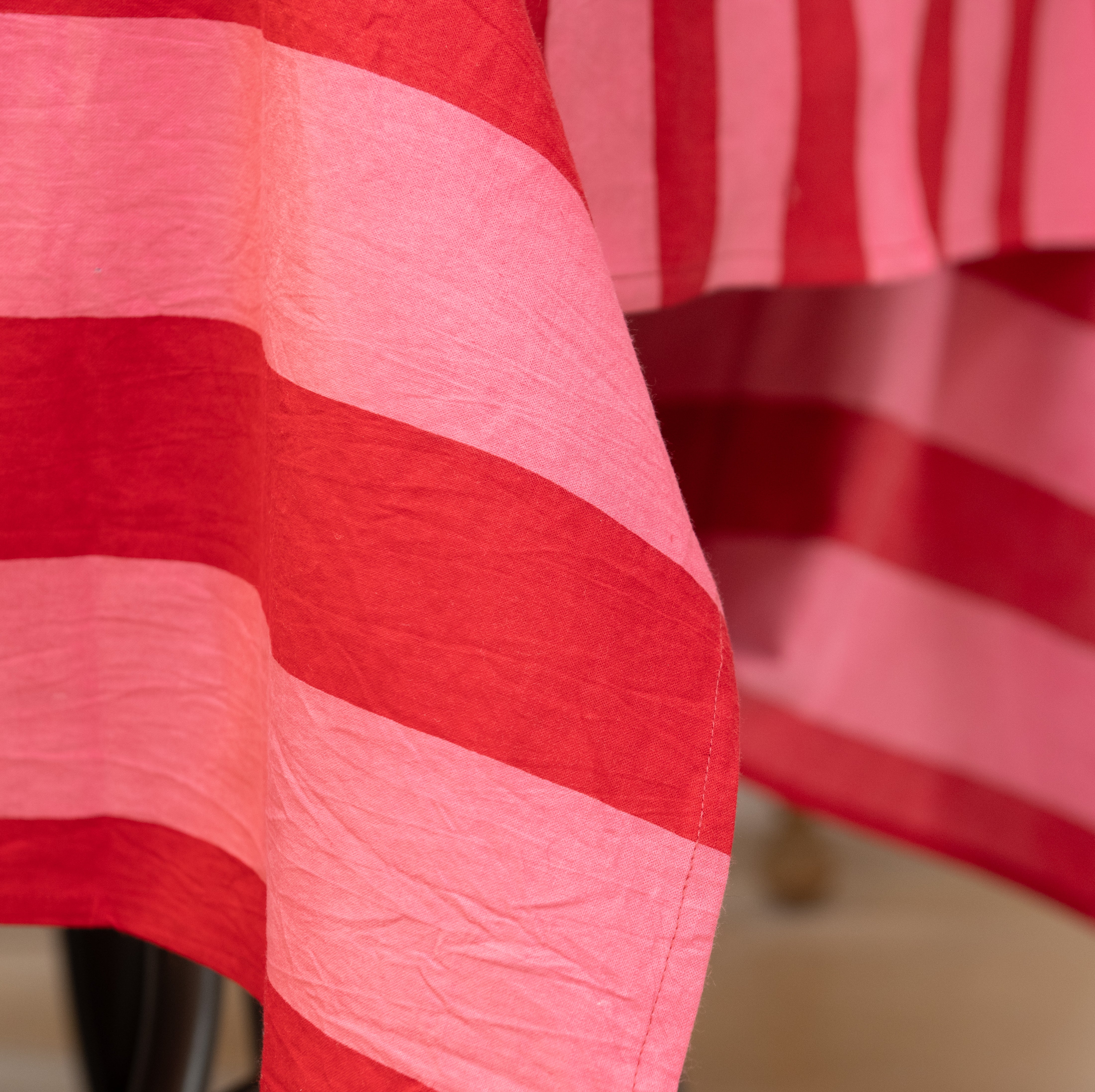 CUPID'S CHARM TABLECLOTH