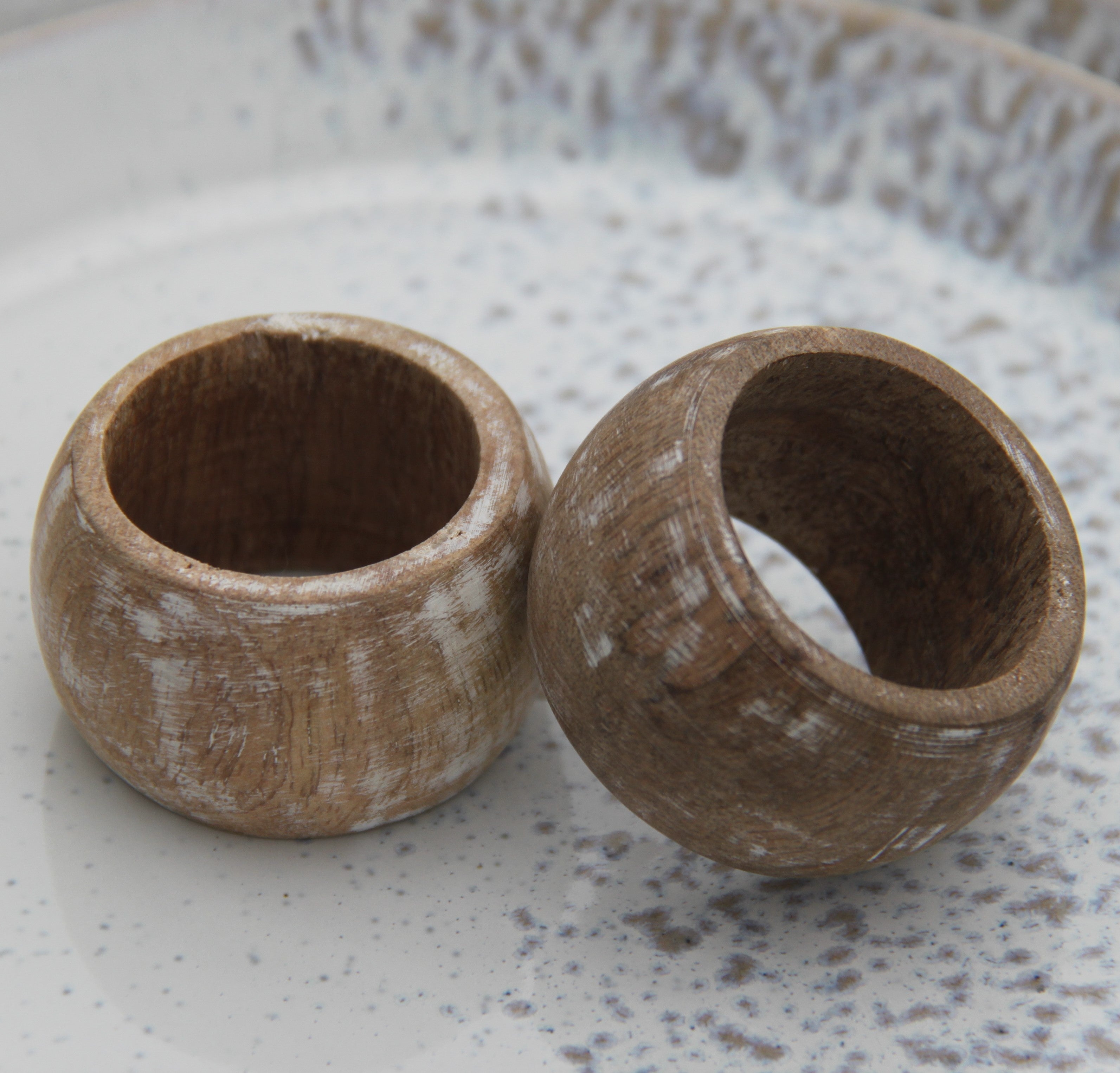 Mango wood napkin rings 