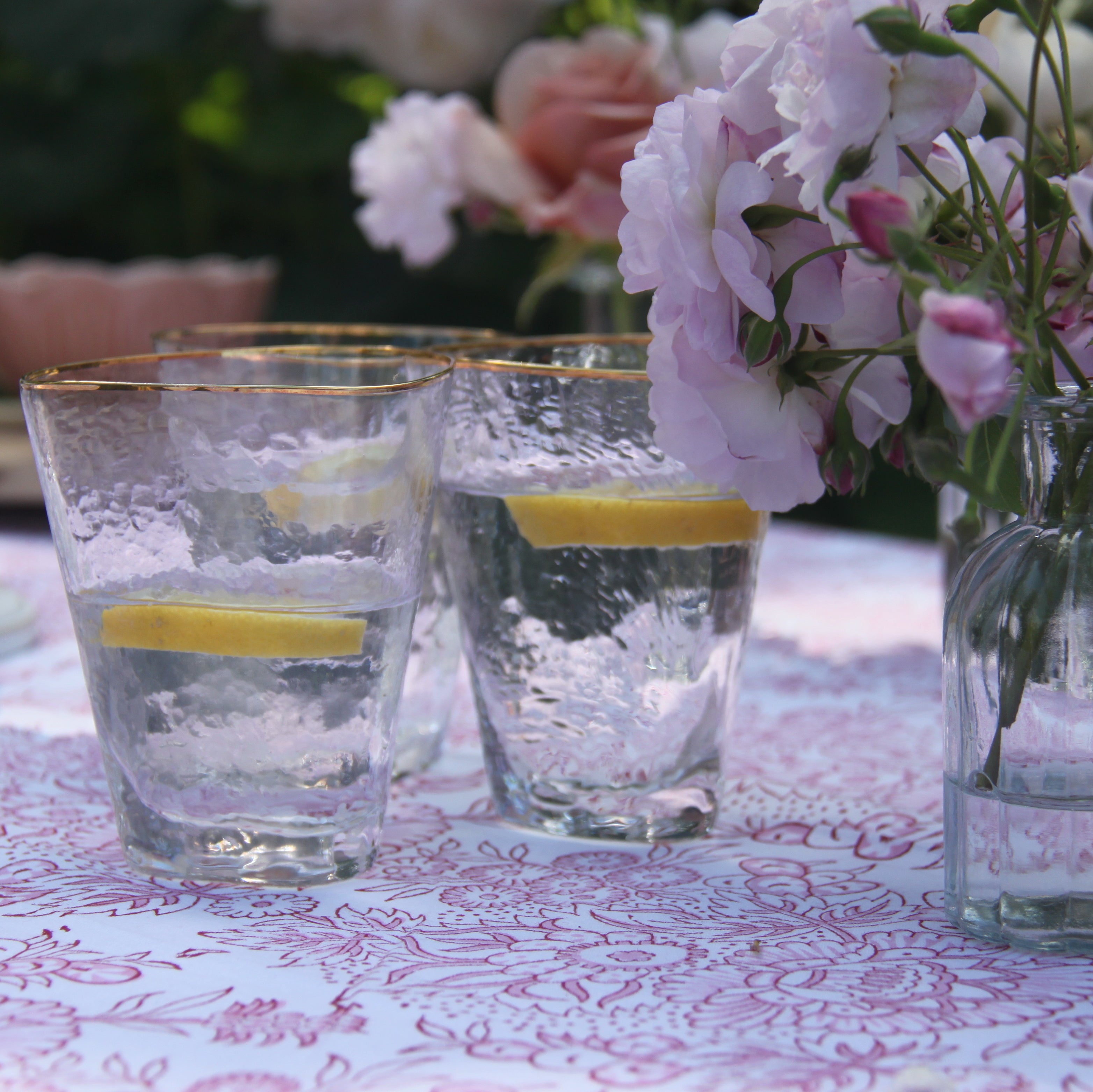 AMELIE CLEAR GOLD-RIMMED TUMBLERS - Pair