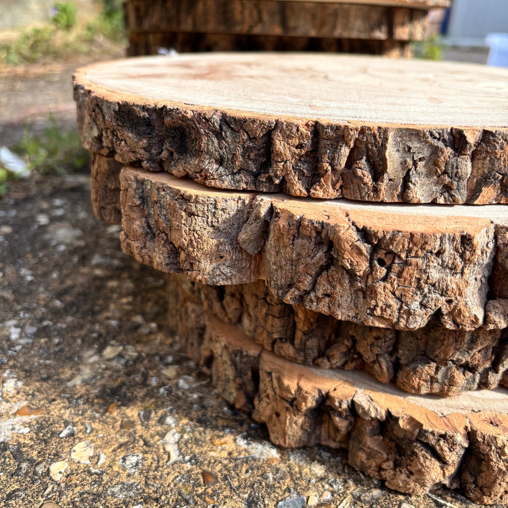 wooden rounds for wedding centrepieces