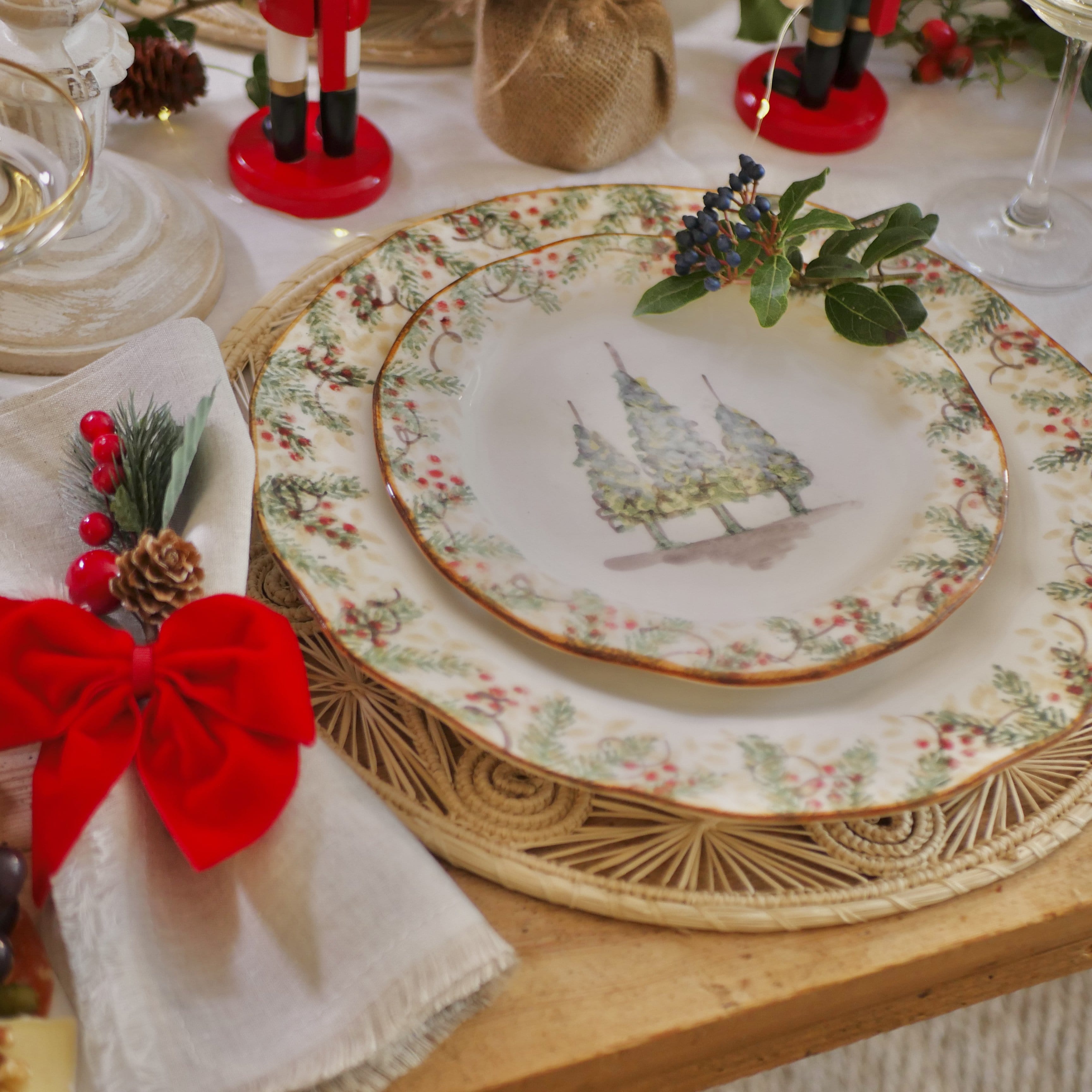 Christmas Tablescape Arte Italica Natale Plates, Red Velvet Napkin Bows, Colombian Placemats
