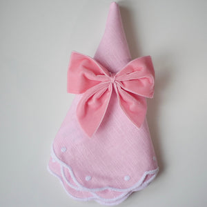 Pink Velvet Napkin Bow, Scalloped Linen Napkin